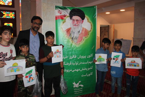 گزارش تصویری از راهپیمایی روز جهانی قدس با برپایی میز خدمت فرهنگی کانون