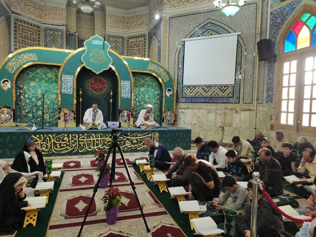 ضیافت افطار روزه اولیها و همکاران کانون البرز در امامزاده طاهر کرج