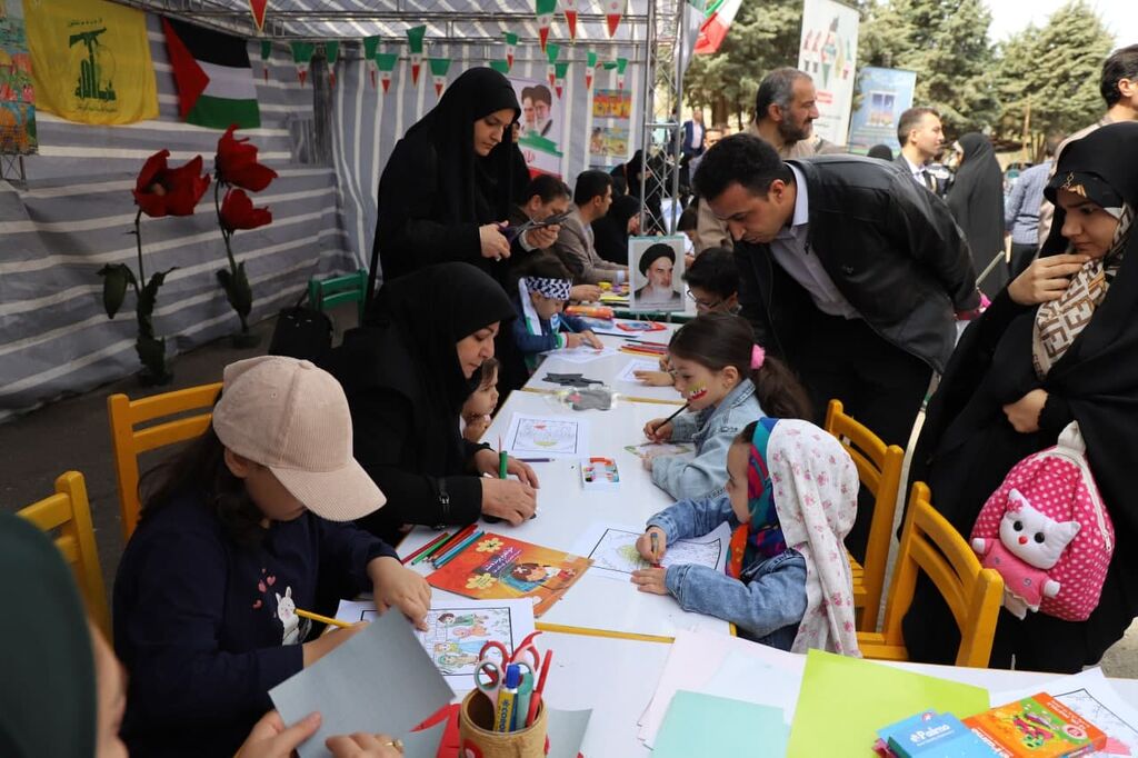مراکز کانون با اجرای برنامههای متنوع روز قدس را گرامی داشتند
