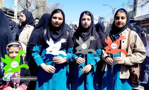 حضور اعضای کودک و نوجوان مراکز  قیداری و زرین‌آبادی کانون زنجان در راهپیمایی روز قدس