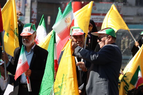 تماشاخانه سیار کانون پرورش فکری استان تهران و دیگر برنامه های روز قدس در میدان فردوسی تهران