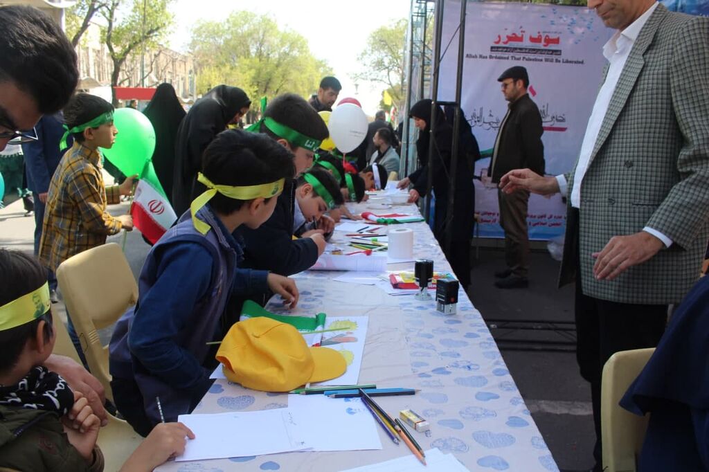 مراکز کانون با اجرای برنامههای متنوع روز قدس را گرامی داشتند