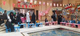 اجرای " جنگ شادی " در بقعه‌ی حضرت احمدابن اسحاق شهرستان سرپل‌ذهاب