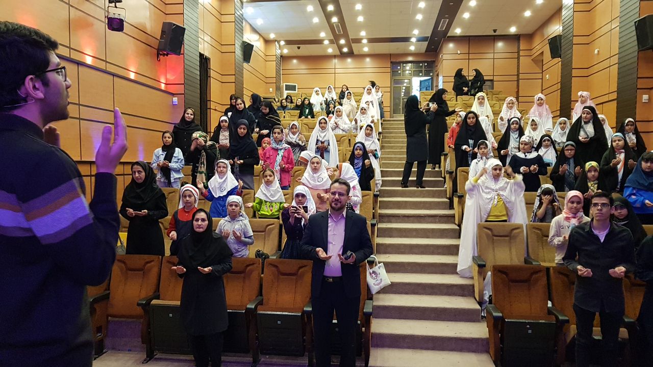 دومین جشن روزهاولیهای کانون کرمانشاه