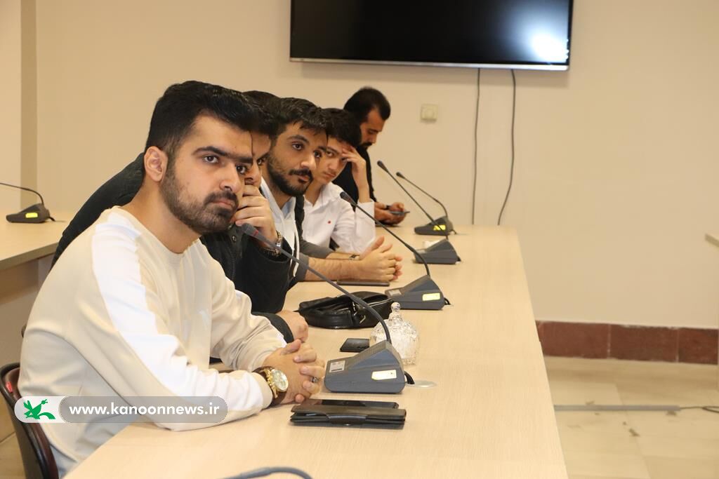 ضیافت افطار همراه با تجدید خاطرات با اعضای ارشد کانون