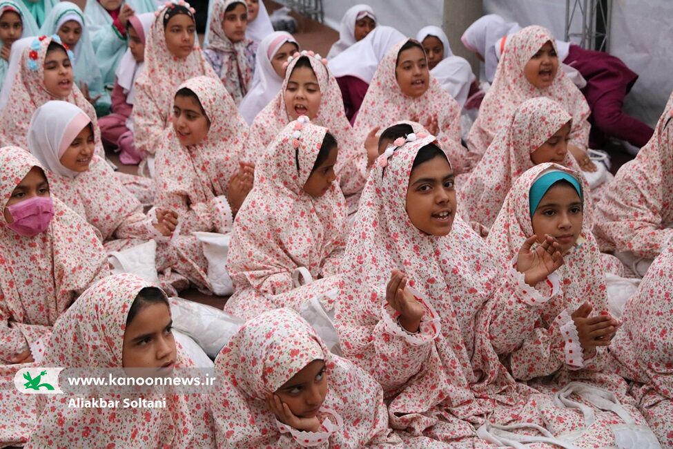 جشن تکلیف ۱۸۰ دختر روزهاولی برگزار شد