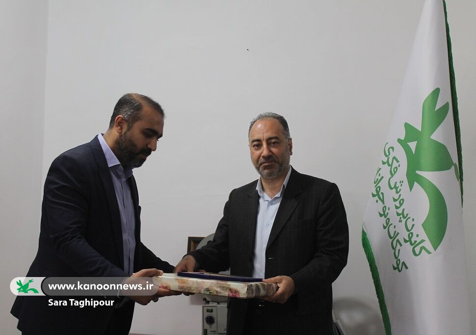 فرزانه خدری به عنوان سرپرست معاونت اداری و مالی استان منصوب شد