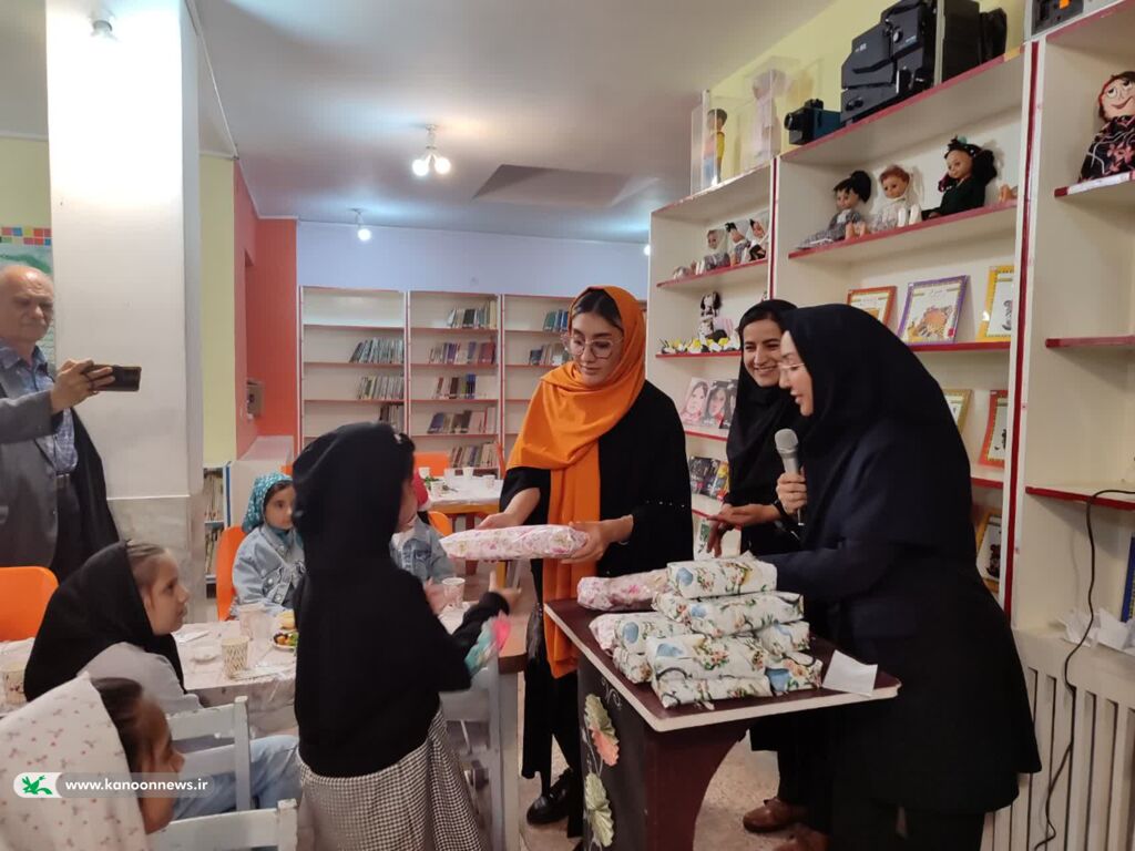 برپایی جشن روزه اولیها در مرکز کاشمر