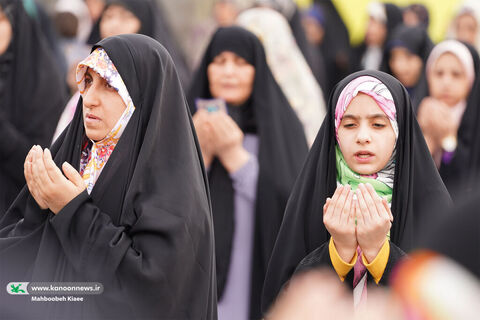 حضور تماشاخانه‌های سیار کانون در مراسم عید سعید فطر(۱)