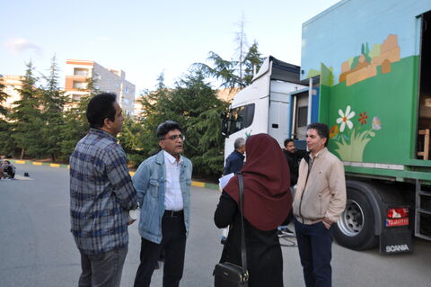 اجرای تماشاخانه سیار در بوستان جهان نما کرج