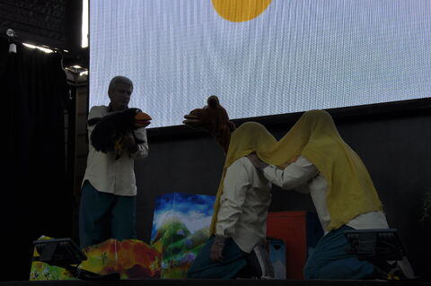 اجرای تماشاخانه سیار در بوستان جهان نما کرج