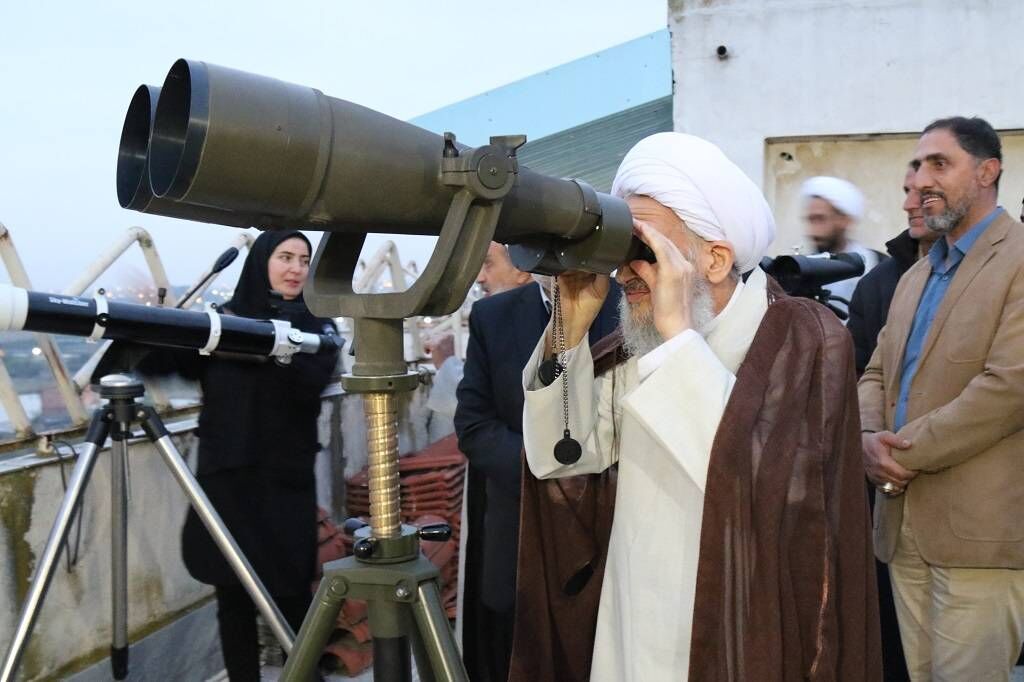 رصد هلال ماه شوال در ساری