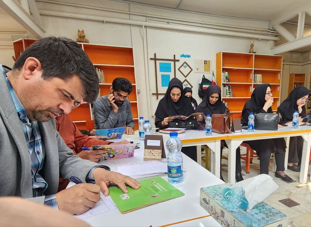 اولین قرارگاه تربیت مربی در کانون همدان برگزار شد