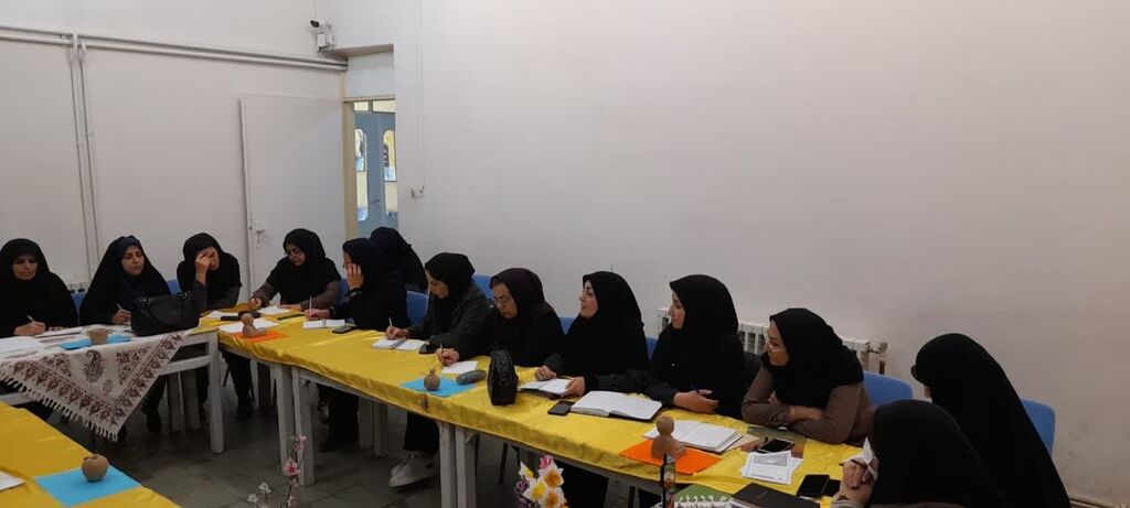 دومین قرارگاه تربیت مربی کانون در ملایر برگزار شد