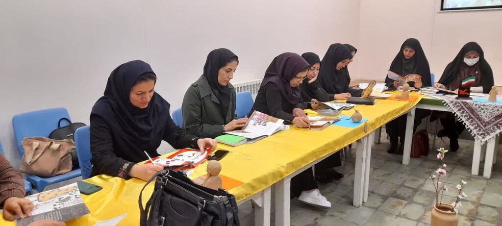 دومین قرارگاه تربیت مربی کانون در ملایر برگزار شد