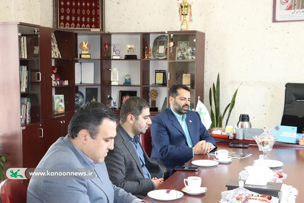 کارگاههای آموزش خبرنگاری و روزنامهنگاری ویژهی نوجوانان برگزار میشود
