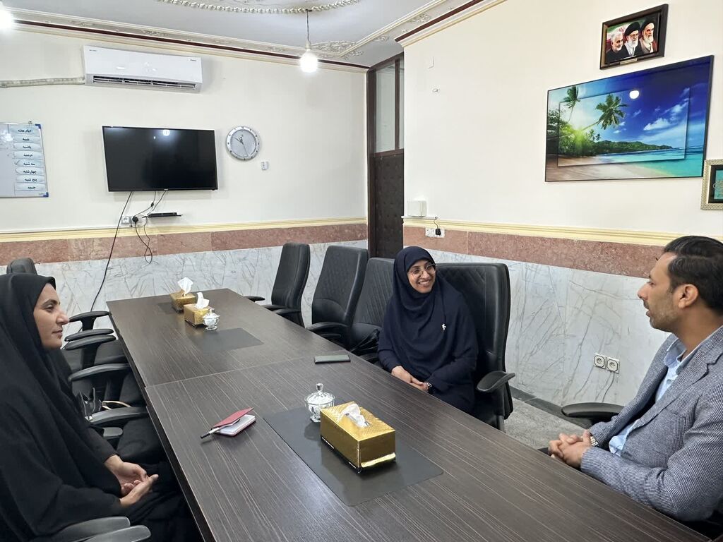 دیدار مدیر کل کانون پرورش فکری استان با فرماندار شهرستان سیریک دیدار مدیر کل کانون پرورش فکری استان با فرماندار شهرستان سیریک