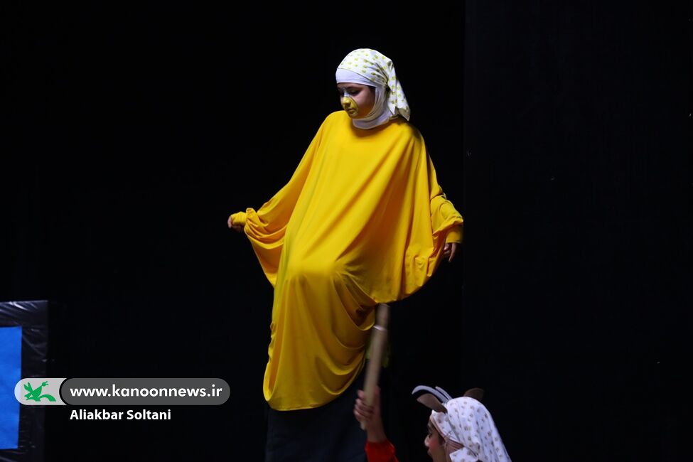 راهیابی نمایش «محاکمه گرگ بدجنس مهربان» به مرحله کشوری جشنواره هنرهای نمایشی