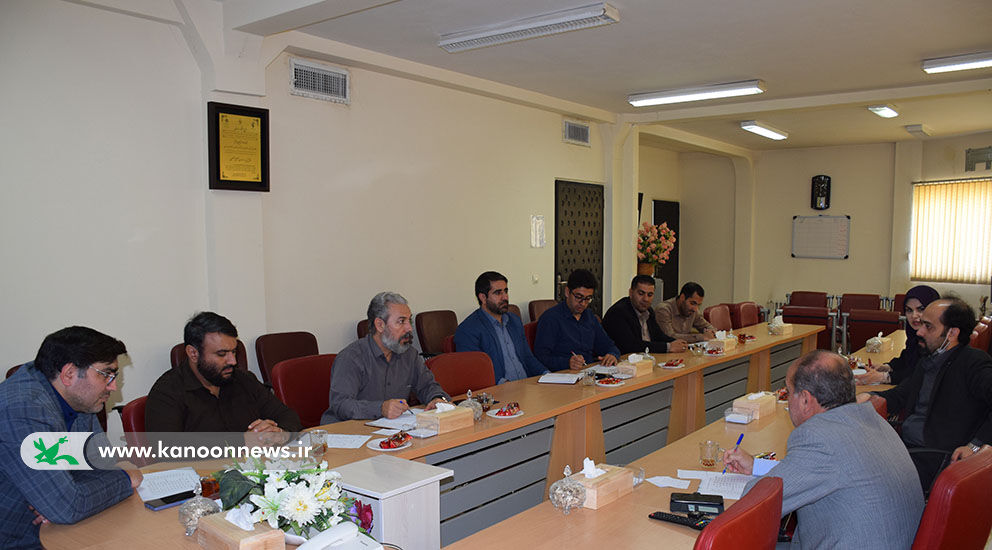 جلسه هماهنگی حضور تماشاخانه سیارکانون در لرستان