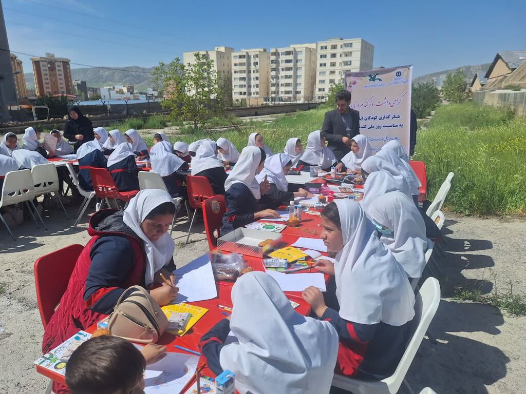 اردوی "راویان پیشرفت" در کانون استان ایلام برگزار شد