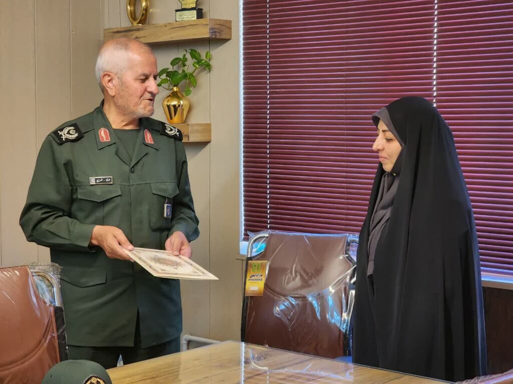 سردار ظفری از مدیر کل و کارشناسان کانون تقدیر کرد