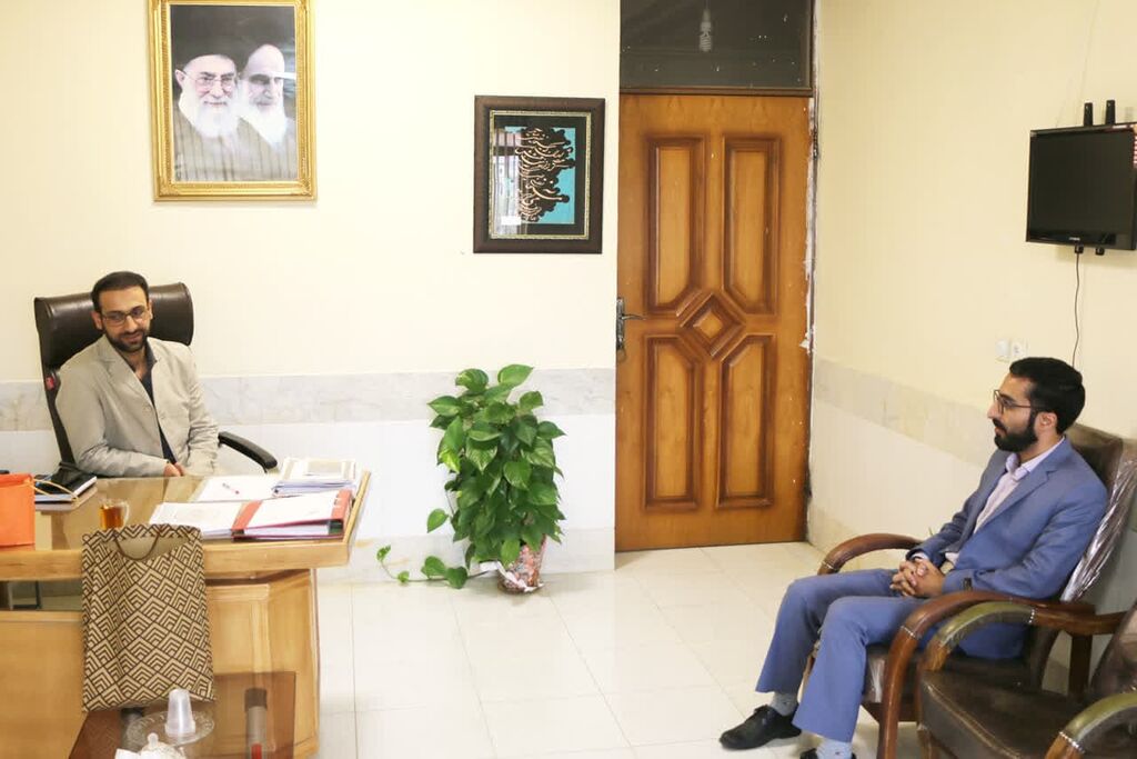 نشست مدیرکل کانون پرورش فکری کودکان و نوجوانان با فرماندار فرخشهر