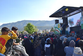 اجرای تماشاخانه کانون در خرم آباد لرستان محله دره گرم شرقی، بوستان آبشار طلایی- آلبوم 2