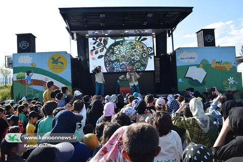 اجرای برنامه‌های تماشاخانه سیار کانون در استان لرستان
