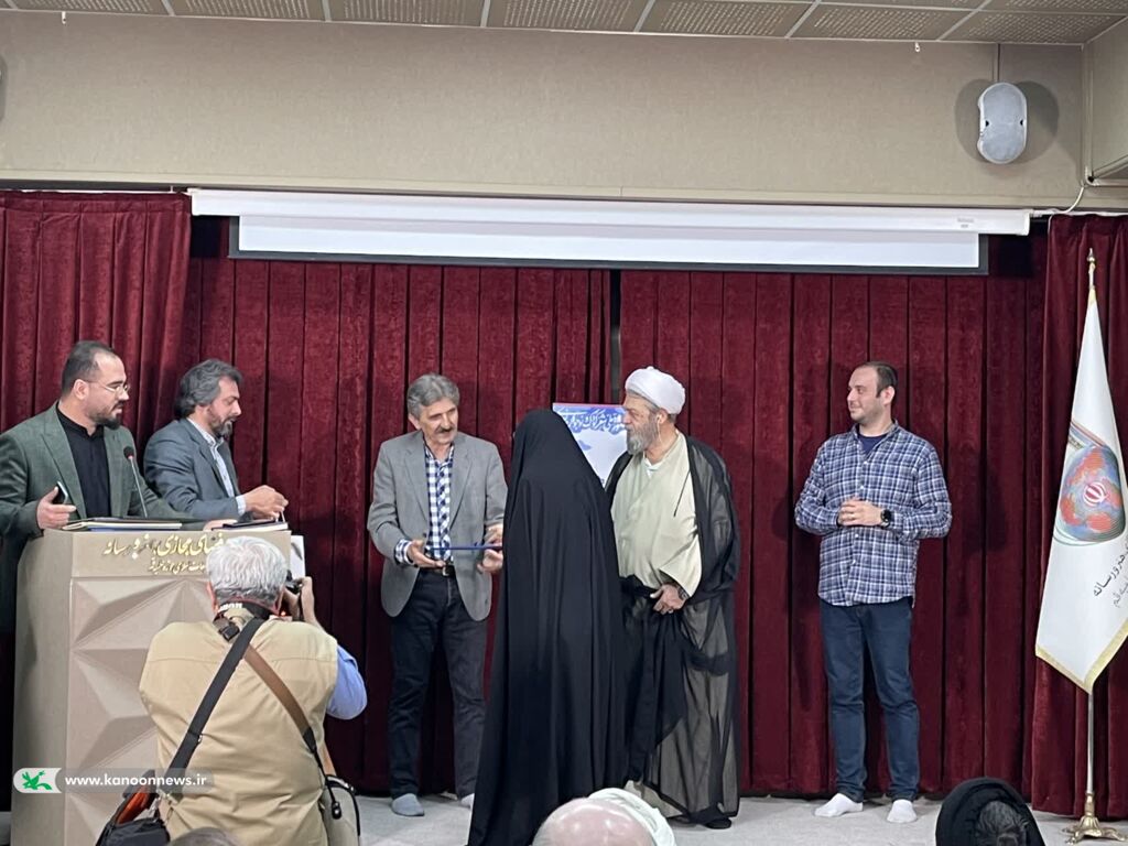 همزمان با برگزاری پانزدهمین جشنواره ملی شعر کودک و نوجوان رضوی رویداد «سلام امام مهربان» برگزار شد