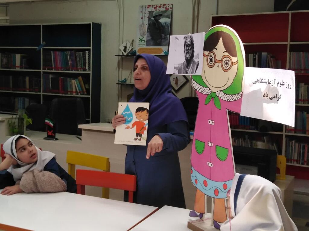 معرفی اسماعیل جورجانی به اعضا در مراکز فرهنگی- هنری همدان