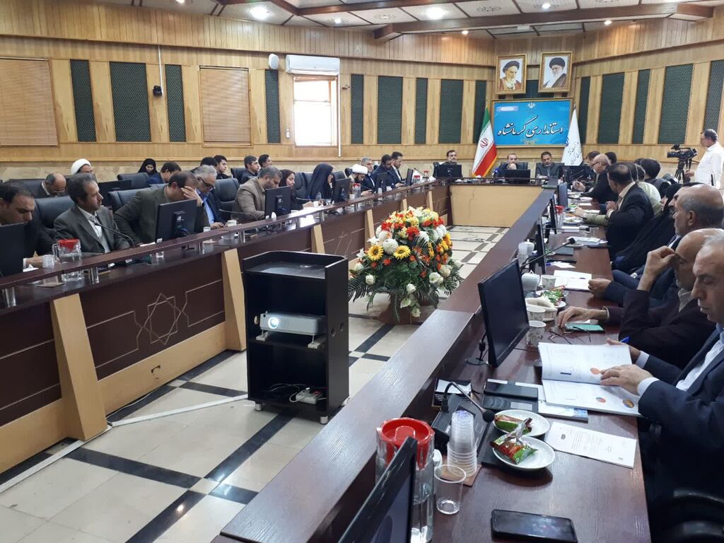 کارگروه اجتماعی حضور معاون توسعه و مدیریت منابع کانون کشور در کارگروه اجتماعی استان کرمانشاه به ریاست استاندار