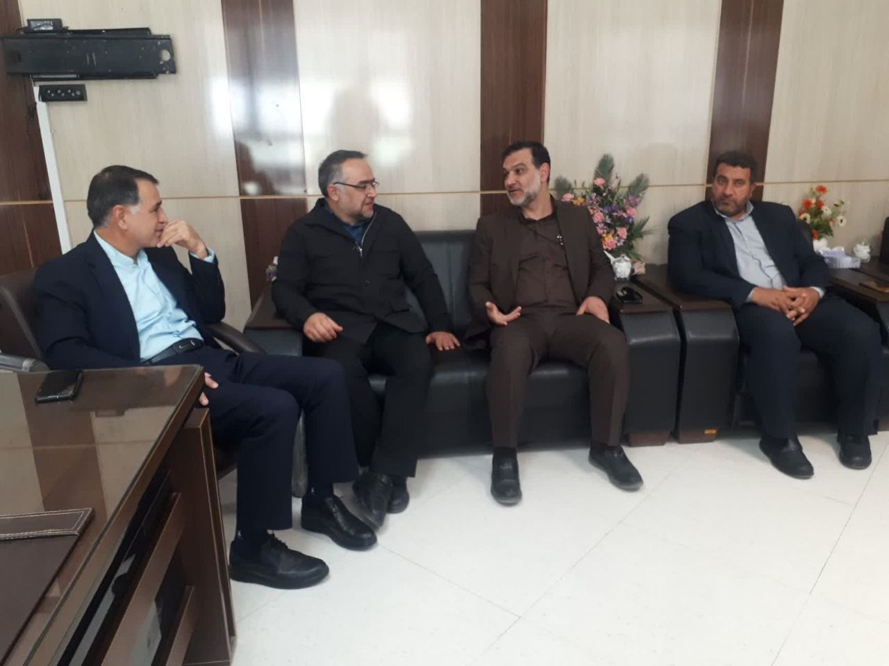 دیدار مسئولین کانون کشور با فرماندار سرپلذهاب