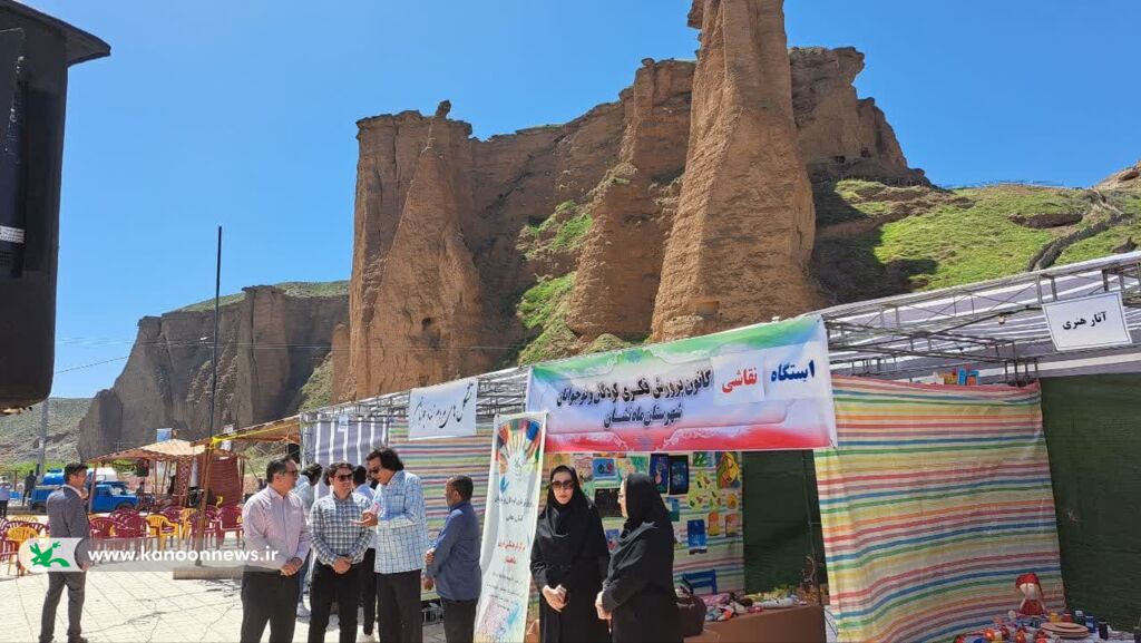 برپایی غرفه فرهنگی هنری کانون زنجان در جشنواره شکوه ایران زمین