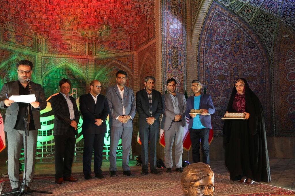 انتخاب دو مربی کانون فارس به عنوان «چهره سال هنر انقلاب اسلامی»
