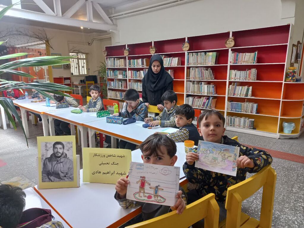 طرح هما روز نامداران؛ معرفی از عطار تا ابراهیم هادی به اعضای کانون