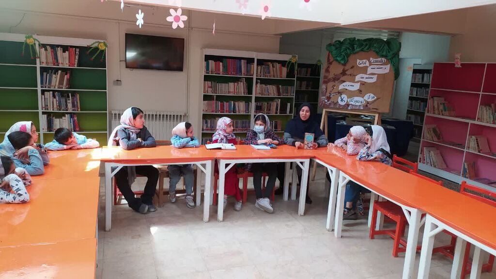 روز نامداران؛ معرفی از عطار تا ابراهیم هادی به اعضای کانون