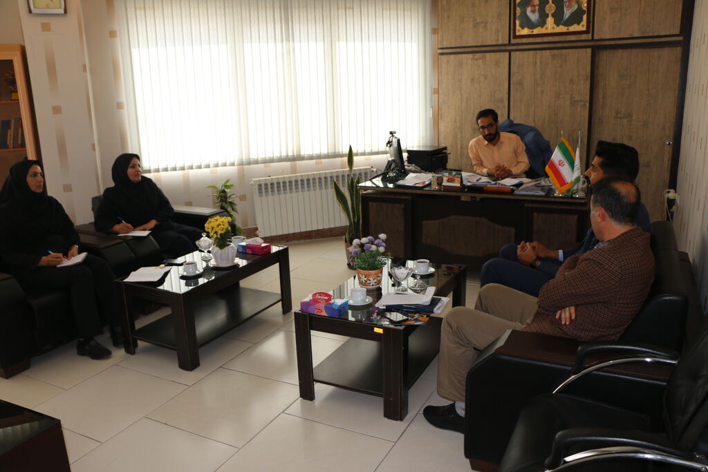 نشست هم اندیشی کانون استان با خبرگزاری پانا