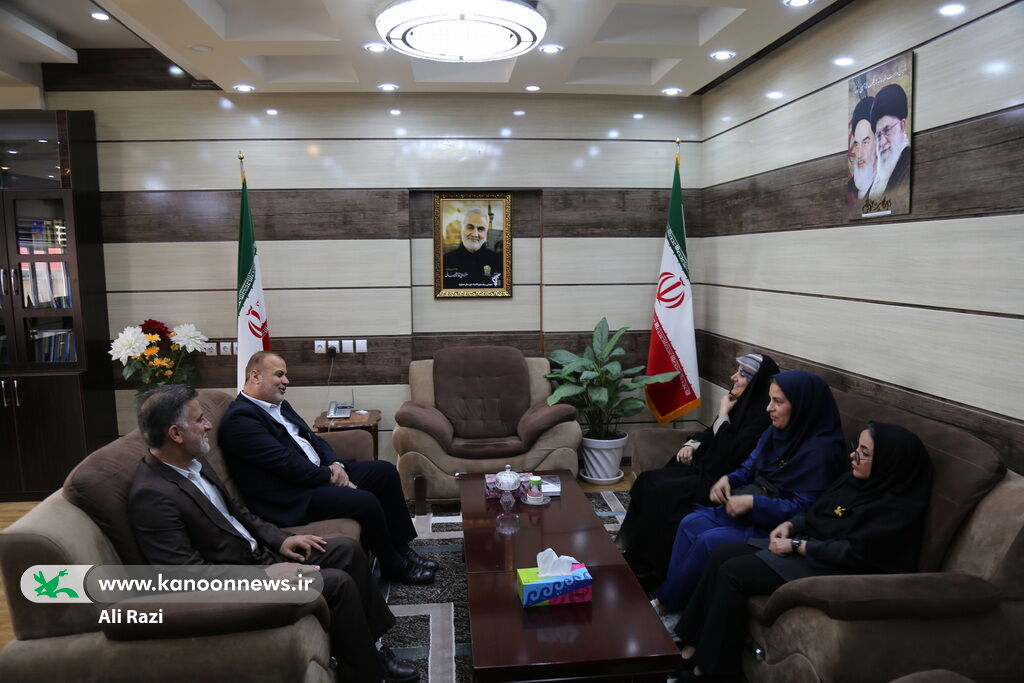 دیدار مدیرکل کانون استان بوشهر و فرماندار عسلویه