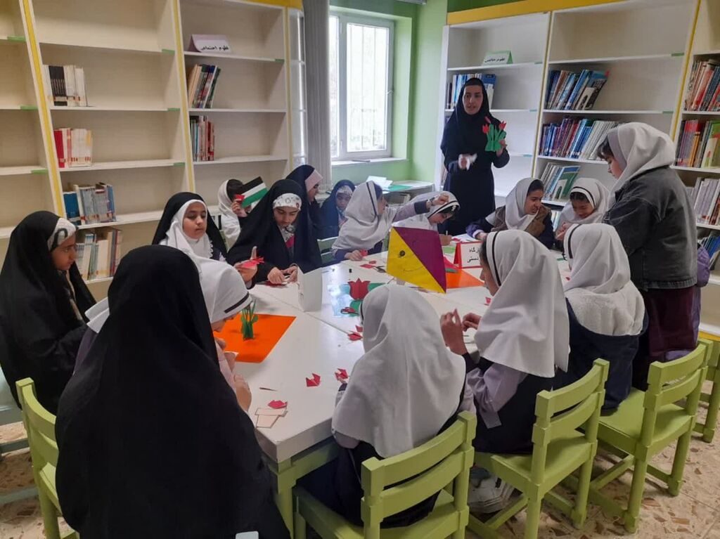 ویژه برنامه "پرنده های آزادی" در کانون پرورش فکری کودکان و نوجوانان فرخشهر برگزار شد