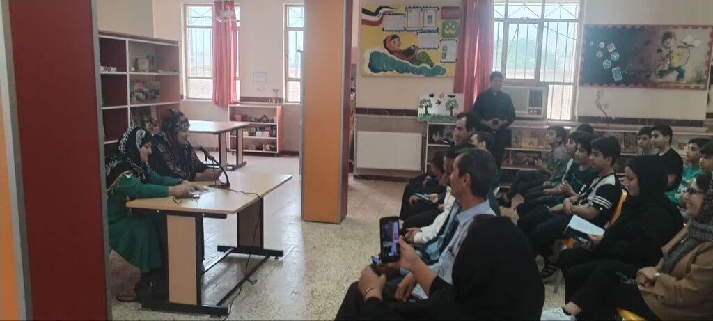 به مناسبت روز بزرگداشت سعدی در مرکز دهلران کانون استان ایلام برگزار شد