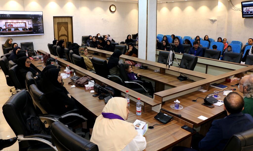 نشست بازتاب داستان های کهن در ادبیات کودک و نوجوان معاصر