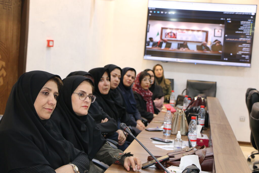 نشست بازتاب داستان های کهن در ادبیات کودک و نوجوان معاصر