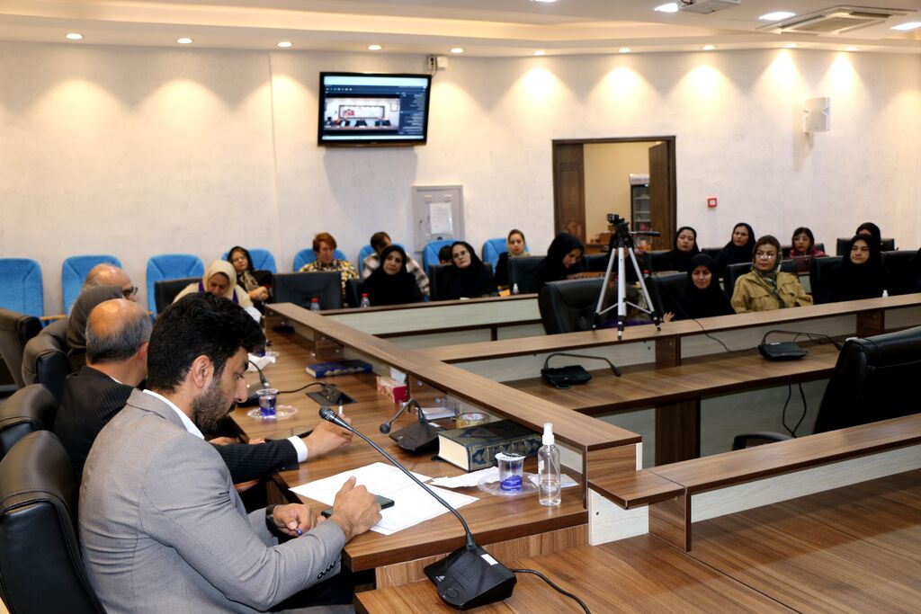 نشست بازتاب داستان های کهن در ادبیات کودک و نوجوان معاصر