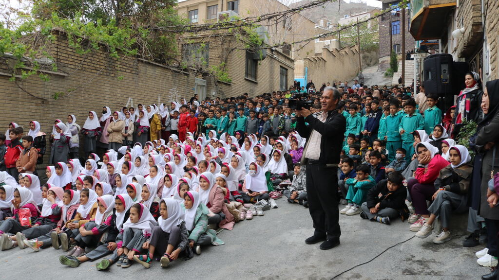 تماشاخانه سیار کانون به استان مرکزی رسید