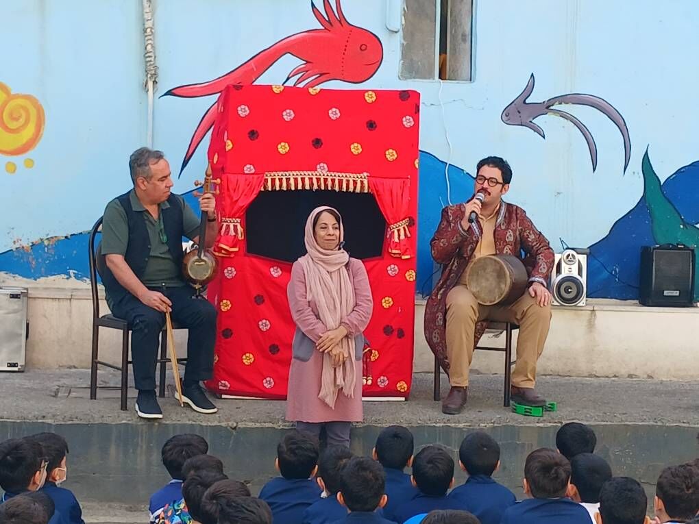 اجرای نمایش «گل باقالی و آلودگی صوتی» در مدرسه شهید رجایی تهران