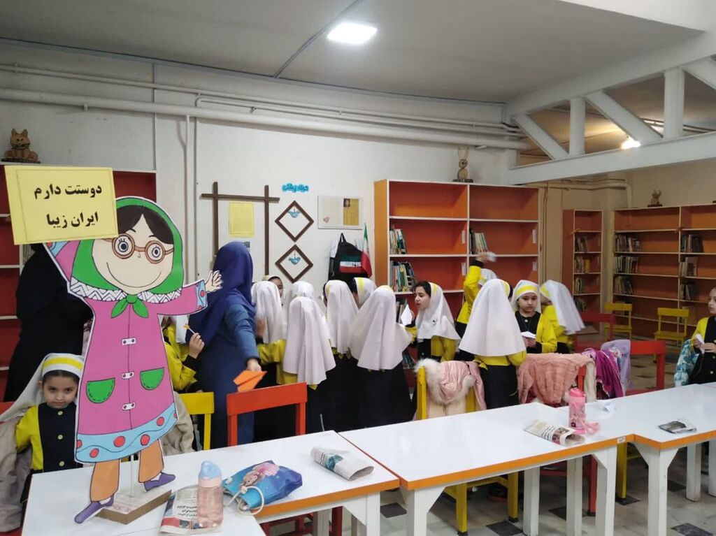 بازخوانی طوفان شن برای اعضای کانون شماره یک همدان