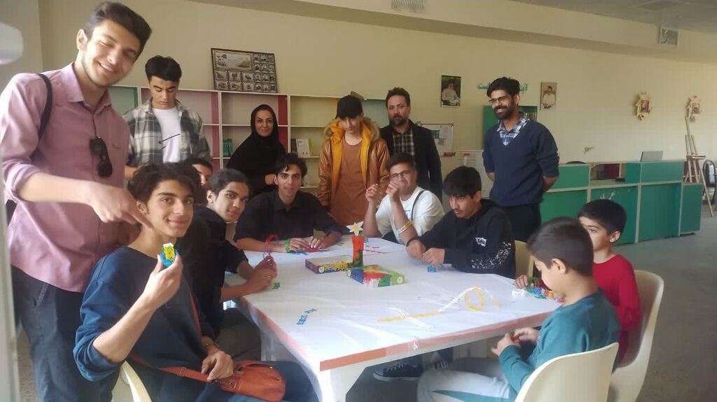 اردیبهشت زیر ذره بین اعضای کانون/ روز پر کار و متنوع مراکز همدان