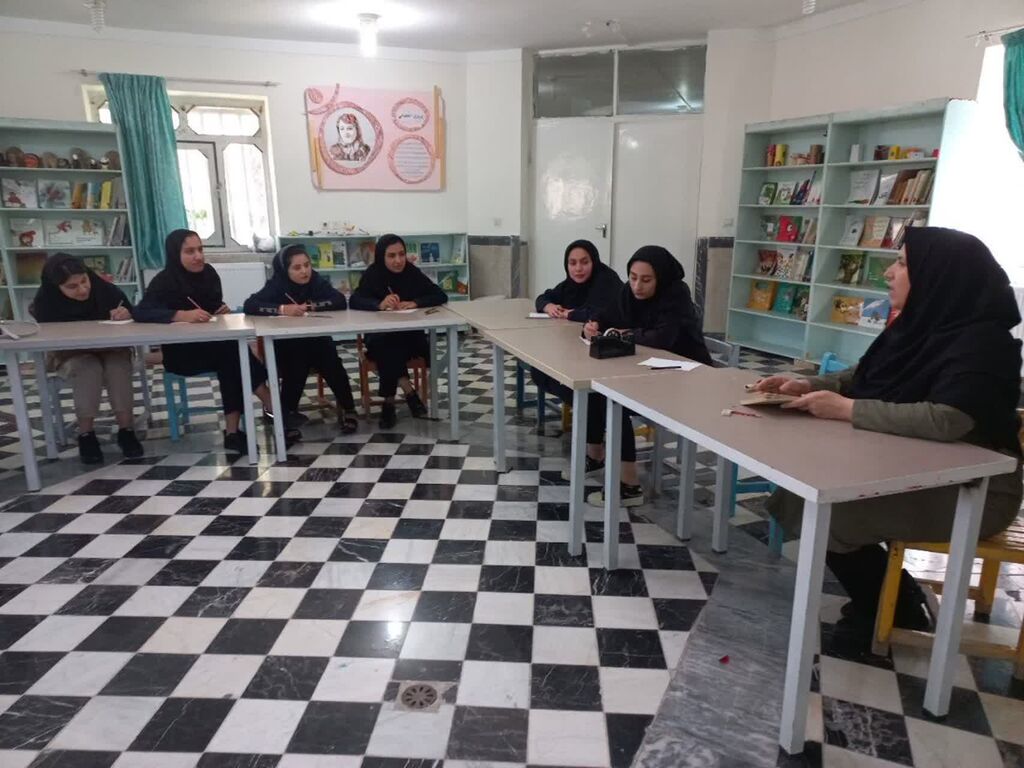 برگزاری کارگاه ها ونشست های ویژه جشنواره خاتم در کانون استان ایلام
