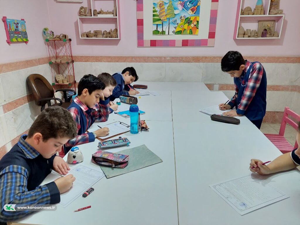 جشنواره خوشنویسی کاتبان وحی در مرکز شماره ۶ قم برگزار شد