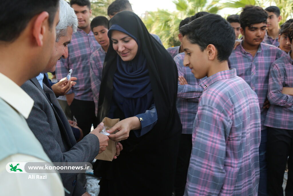 نوجوانان بوشهری حفظ محیط زیست دریایی را تمرین کردند